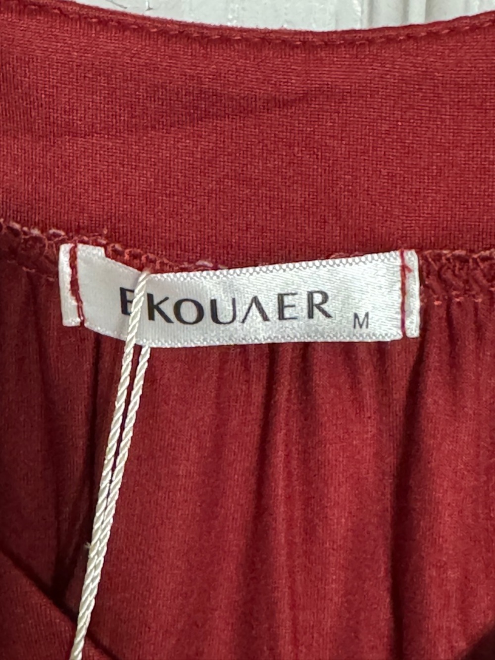 Women's Short-Sleeve Burgundy Robe with Pockets - Picture 4 of 5
